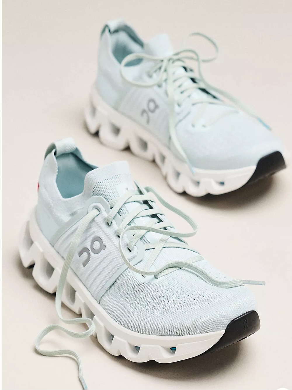 On Cloudswift 4 Sneakers Women's Athletic Sneakers in Surf White